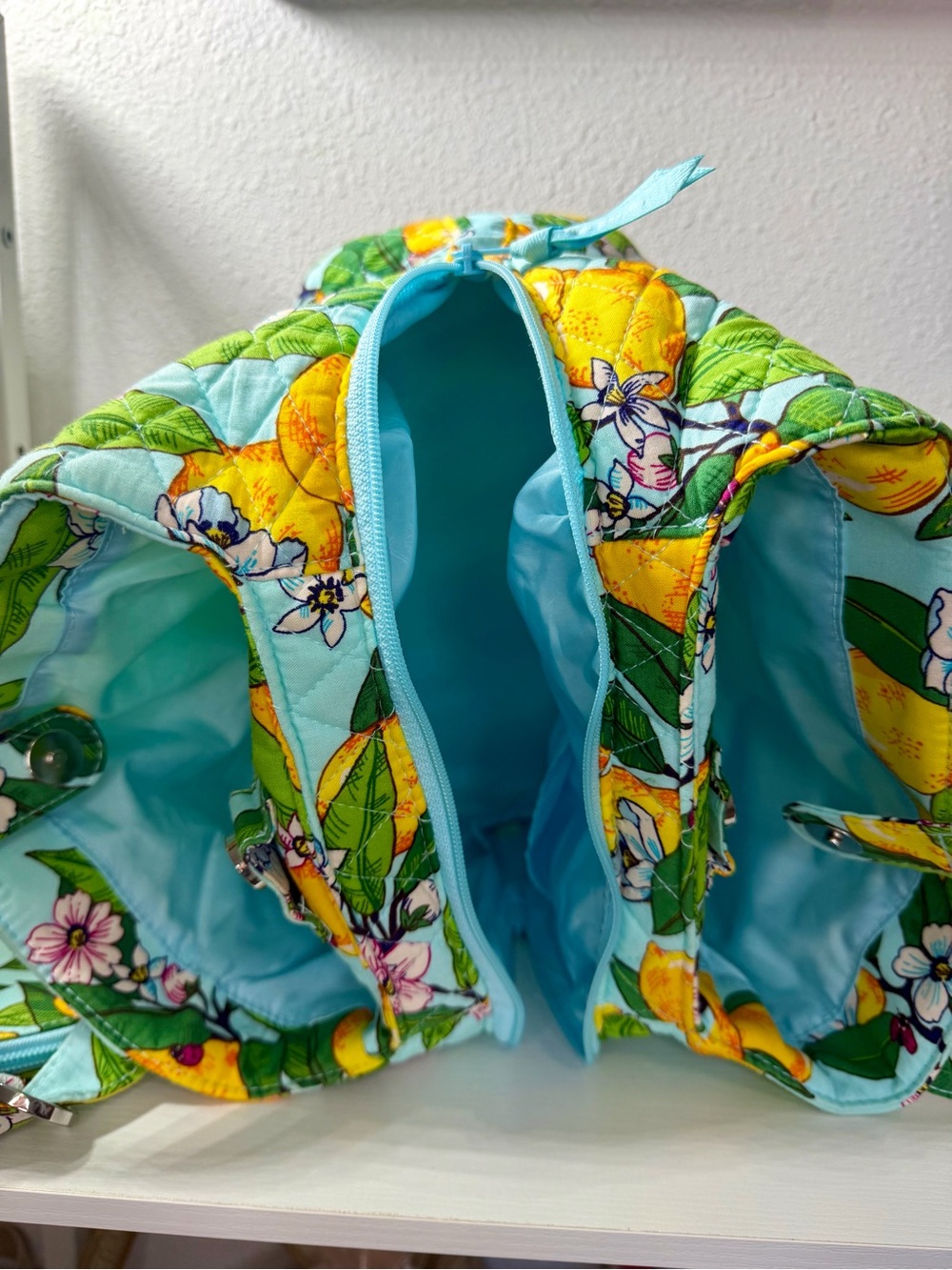 Vera Bradley ‘Lemon Grove’ Triple Compartment Tote w/ Wallet - NWOT - Picture 4 of 7